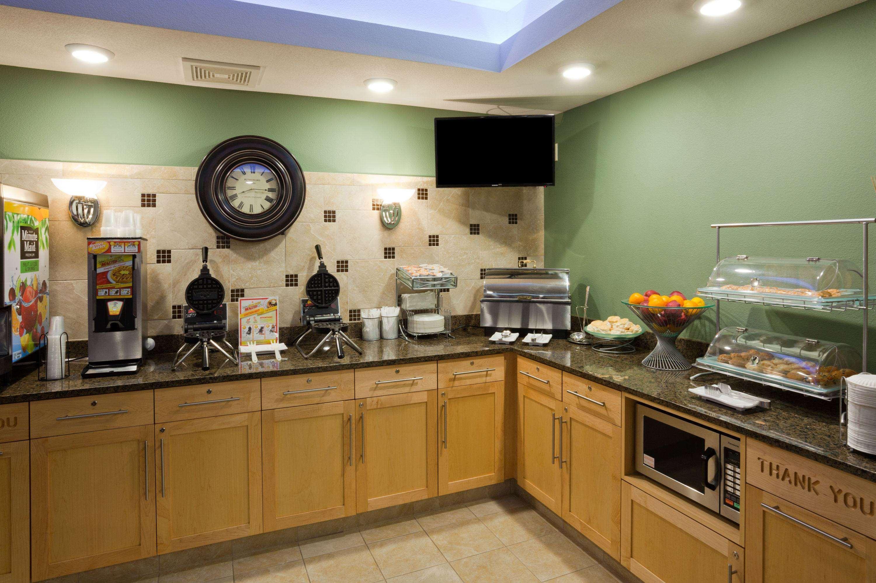 Americinn By Wyndham Hartford Sd Luaran gambar